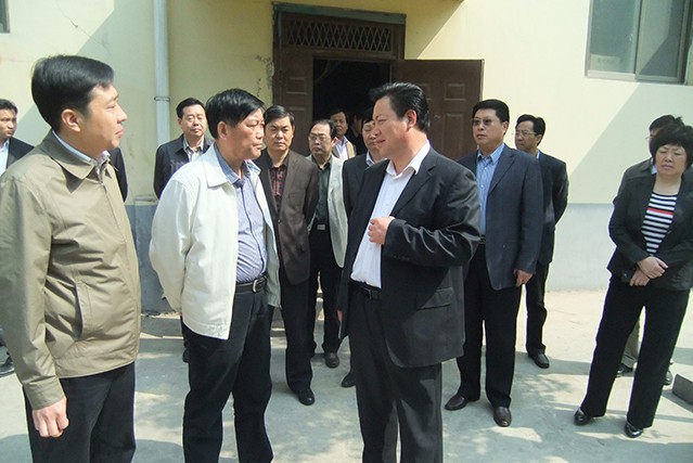 商丘市市長余學友到公司指導(dǎo)工作
